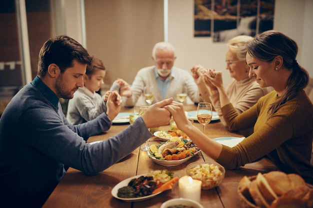 The Reverent Tradition of Thanksgiving Prayer