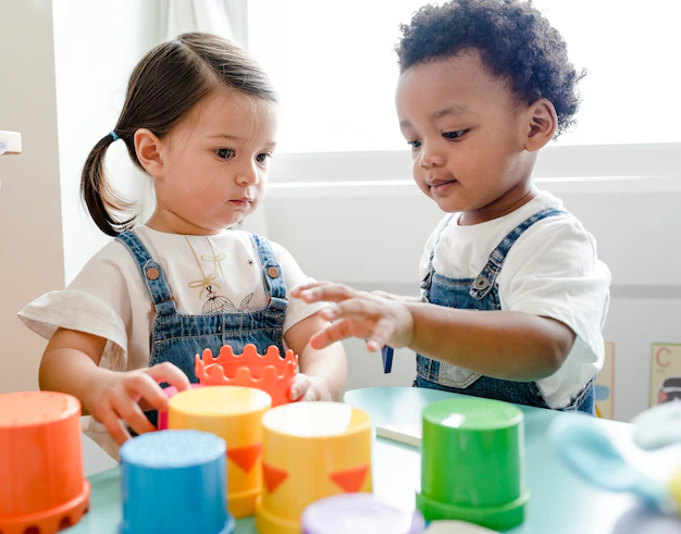 Designing Effective Lesson Plans for Toddlers: Structure, Samples, and Strategies