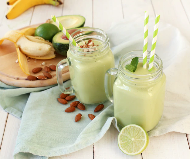
smoothie-with-avocado-banana