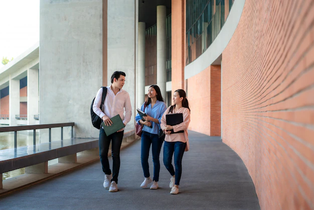 Guiding the Way: Top 7 Australian Colleges for Aspiring Guidance Counselors