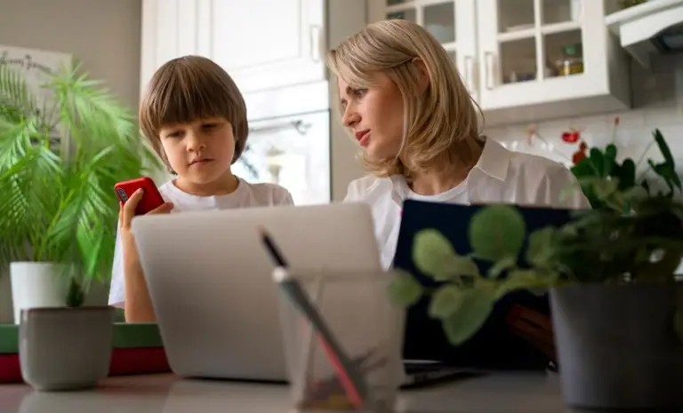 Navigating Co-Parenting: Using Technology to Enhance Communication and Collaboration